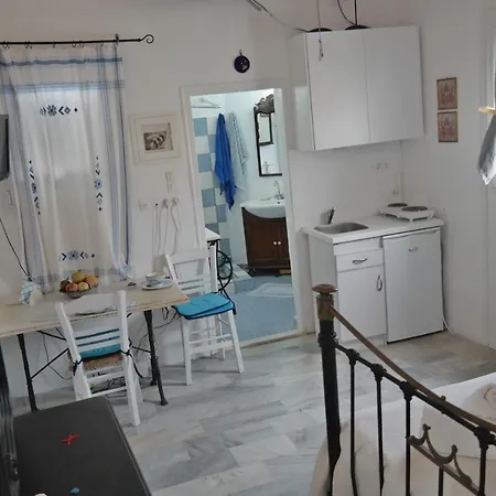 Naxos Beach House * Naxos City